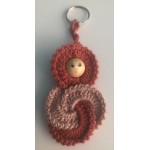 Gehaakte GELUKSPOPPETJES met RINGEN in ROZE STEENROOD